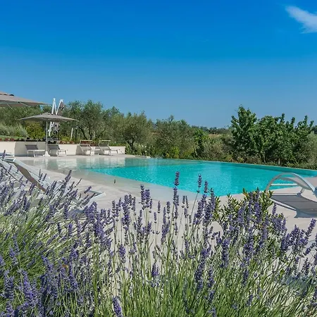 Flavia 20 Villa